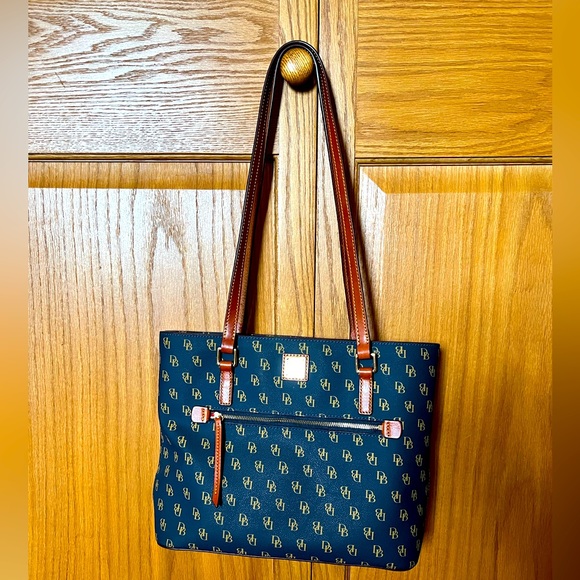 Dooney & Bourke Bags Dooney And Bourke Navy Leather Purse Poshmark